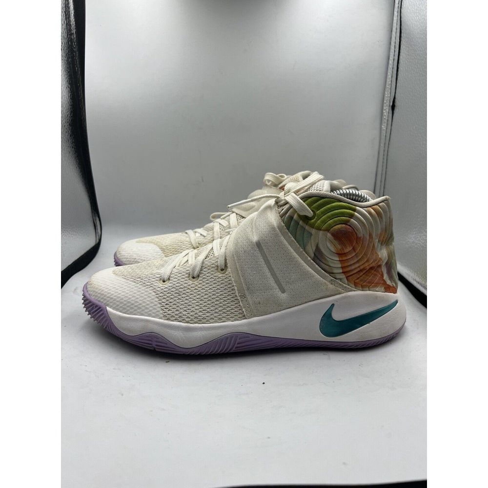 Nike Kyrie 2 GS Easter 826673–105 White Jade Lilac Spring Summer Sneaker‎ 7Y